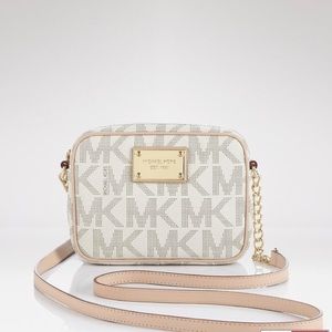 Michael kors crossbody purse